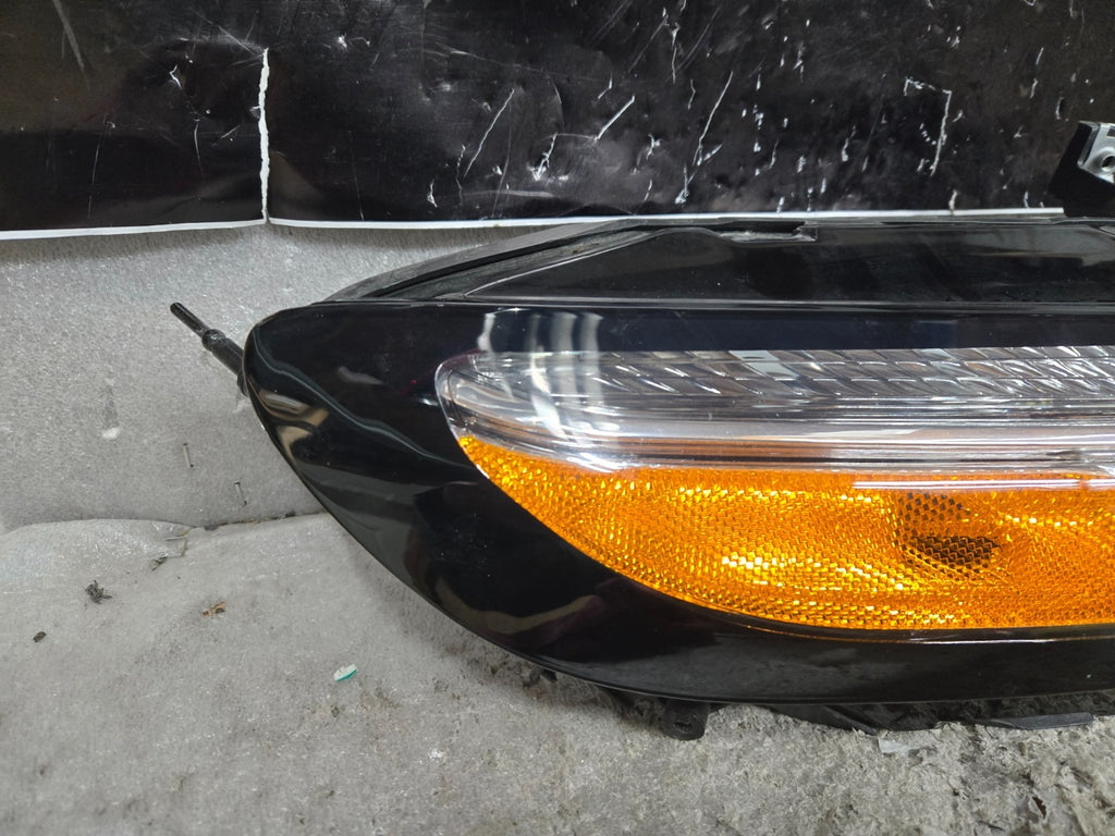 2014-18 JEEP CHEROKEE DAYTIME RUNNING LIGHT OEM RH PASSENGER SIDE 68321886AB OEM