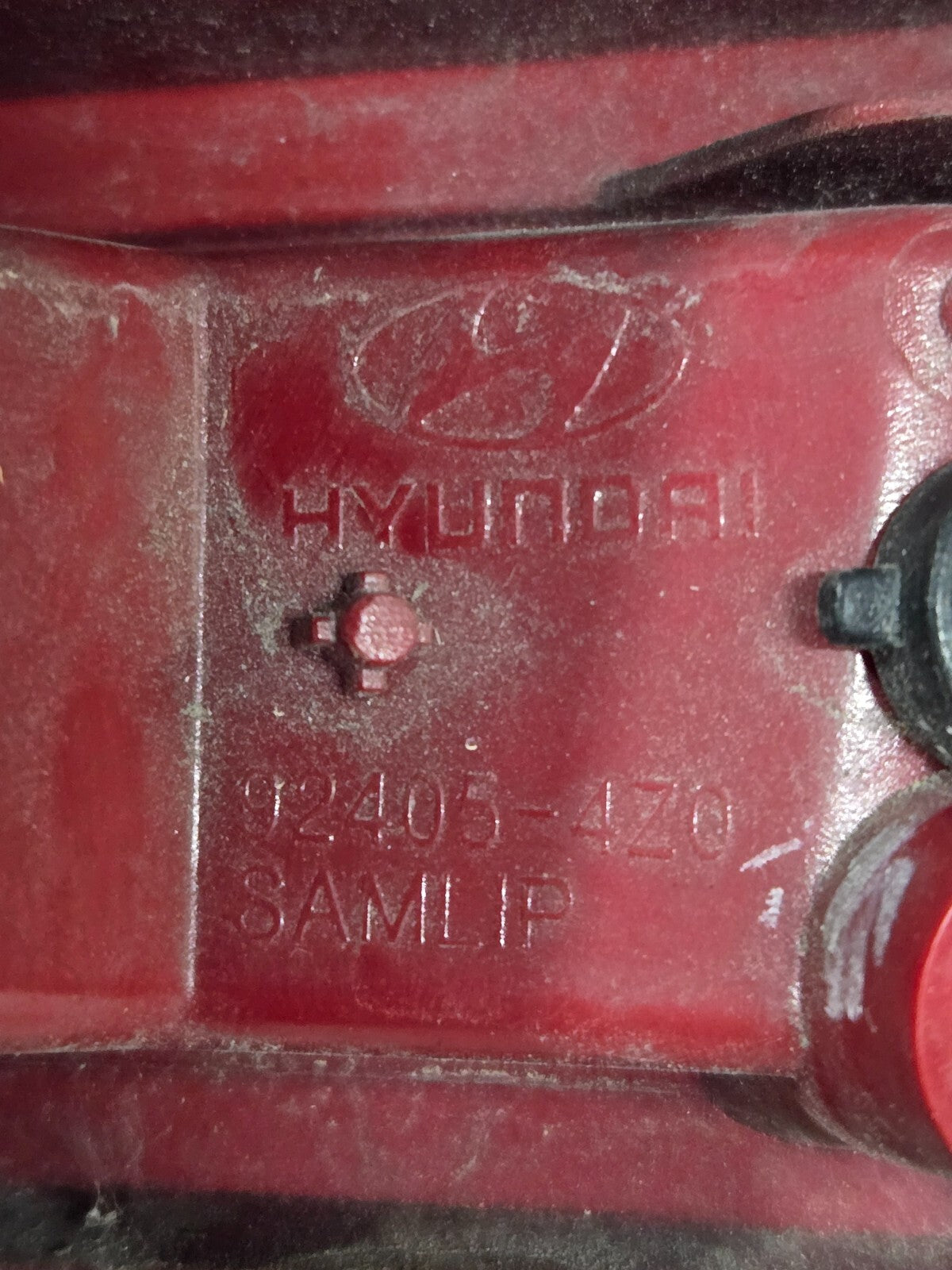 2013-2016 Hyundai Santa Fe Left LH Inner Tail Light Assembly OEM 92405-4Z0