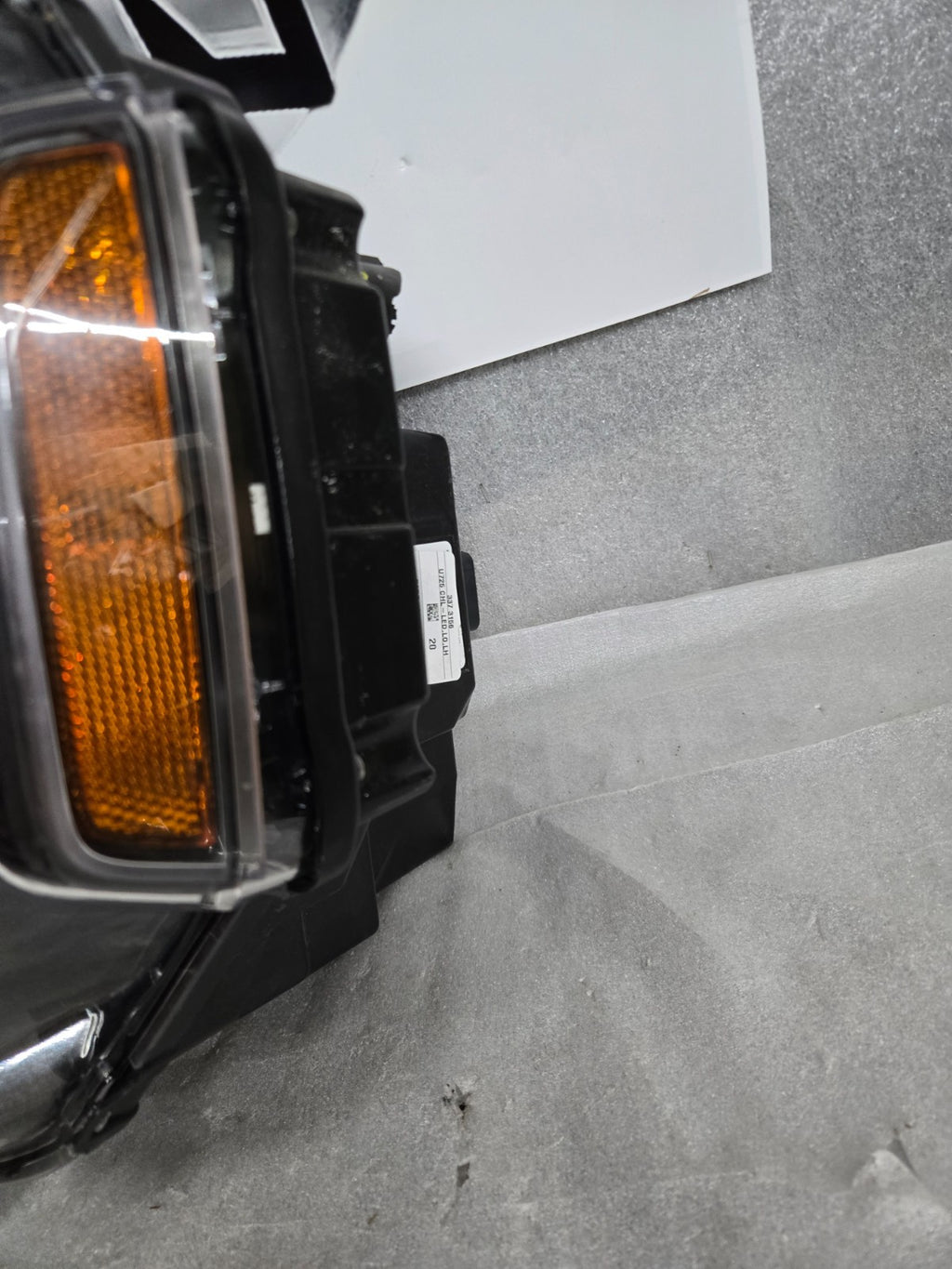 Perfect! 2021-2024 Ford Bronco LED w/o Signature Headlight Left Driver Side OEM