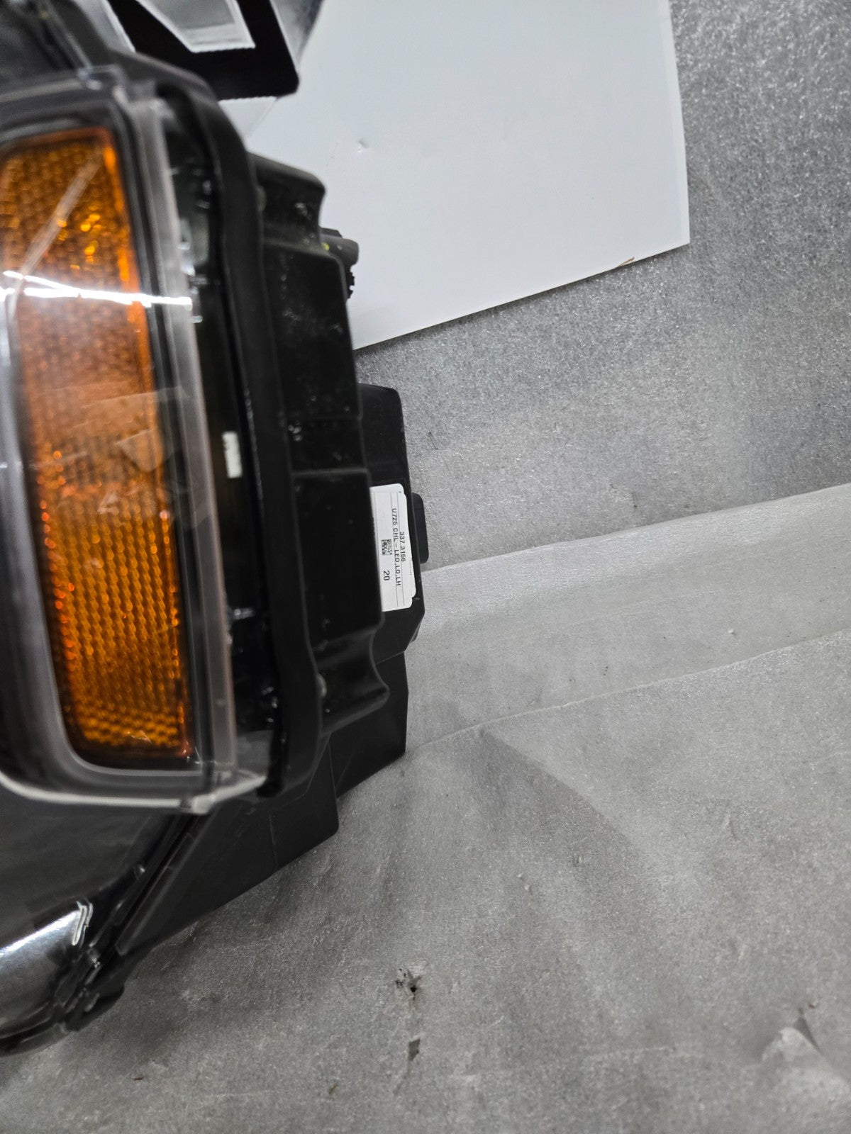 Perfect! 2021-2024 Ford Bronco LED w/o Signature Headlight Left Driver Side OEM