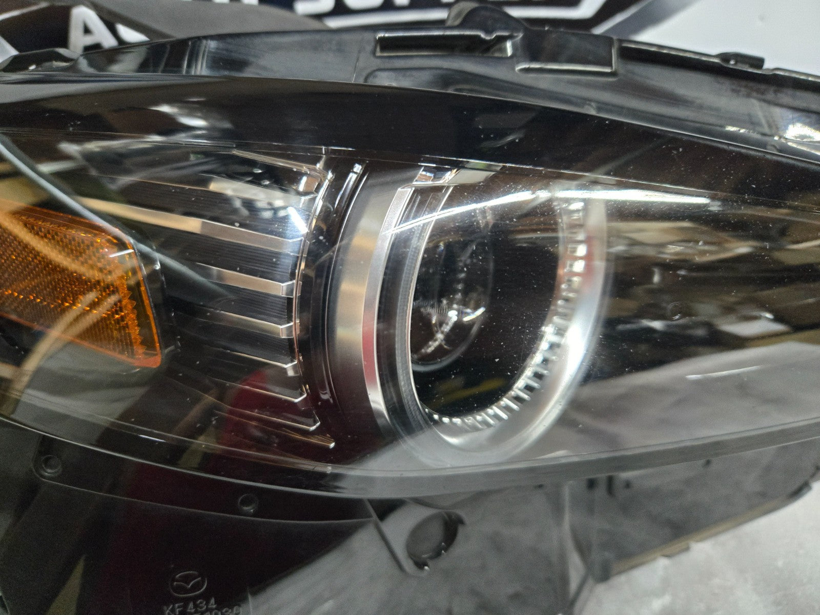 2020-2023 Mazda CX30 Right Passenger WITH Adaptive LED Headlight OEM DGJ1-51030