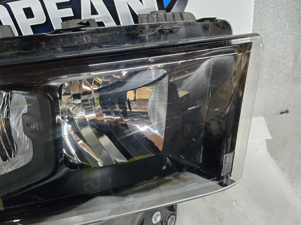 2019 - 2024 Ram 2500 3500 Right RH Black Halogen Headlight OEM P68406276AD