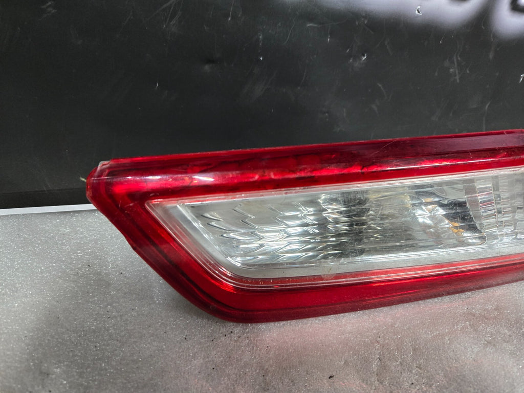 2012-2014 TOYOTA CAMRY DRIVER LH TAIL LIGHT INNER DECKLID MOUNTED TAILLIGHT