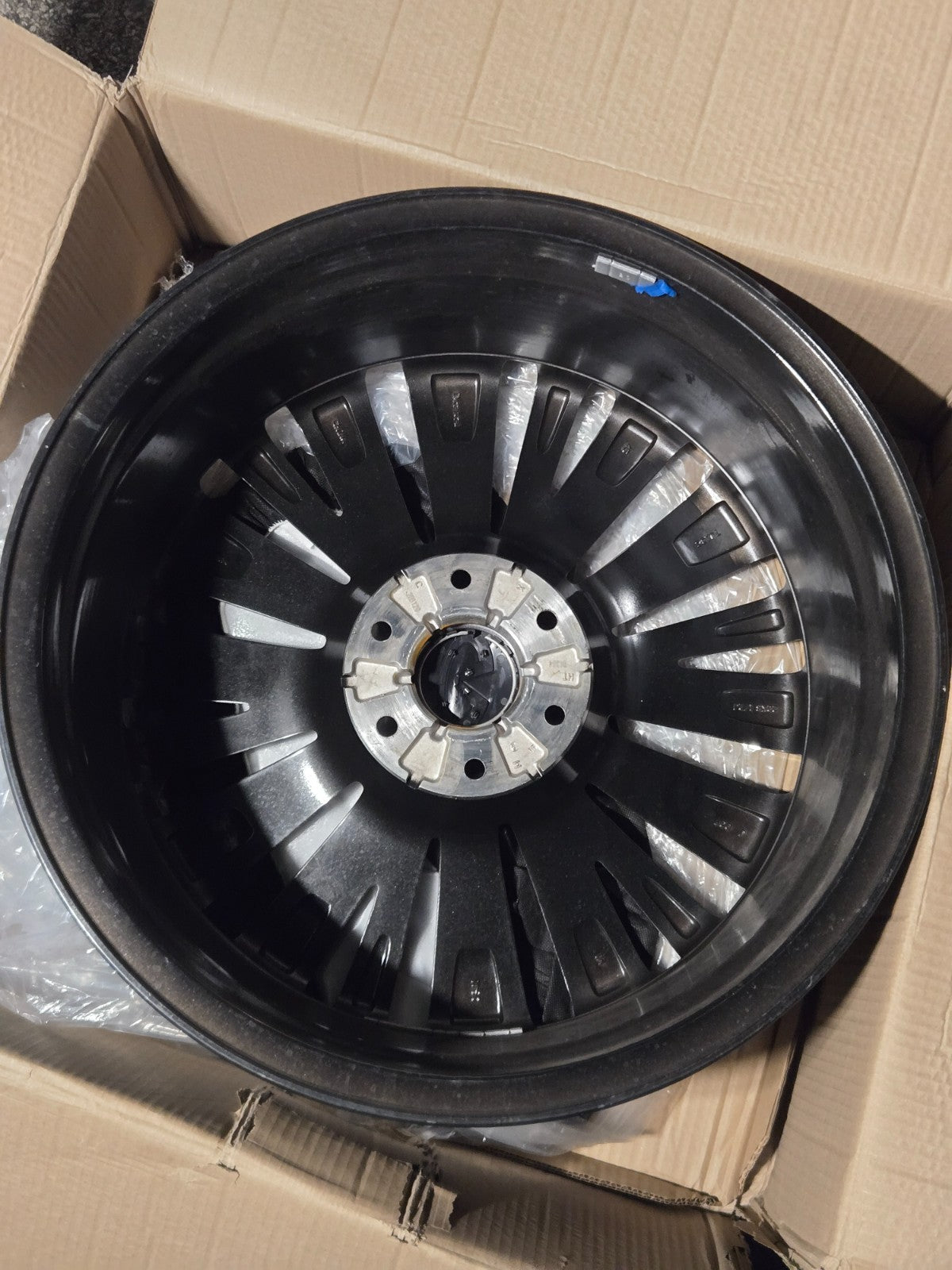 Infiniti QX80 4030S-IP228B IP 22X8 BLACK MONOGRAM WHEEL RIM OEM