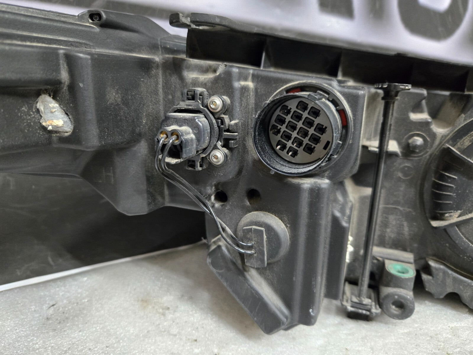 2016-2019 RANGE ROVER EVOQUE LEFT LH DRIVER SIDE HEADLIGHT HID XENON OEM L 