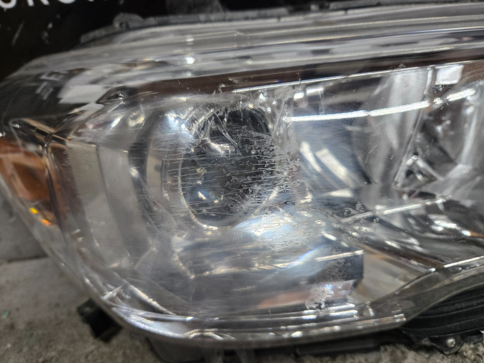 2016-2022 Toyota Tacoma Halogen DRL LED Right Side Headlight OEM 8111004270