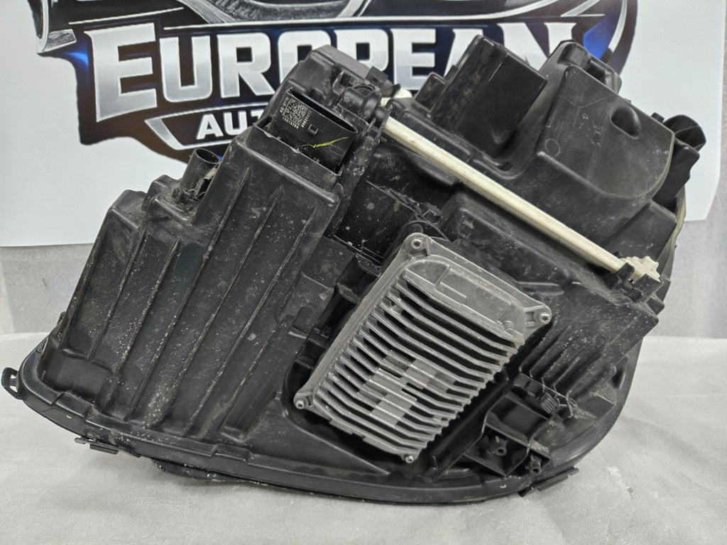 2017-2020 Mercedes W213 E-Class E250 RH Right LED Headlight OEM A2139069403KZ