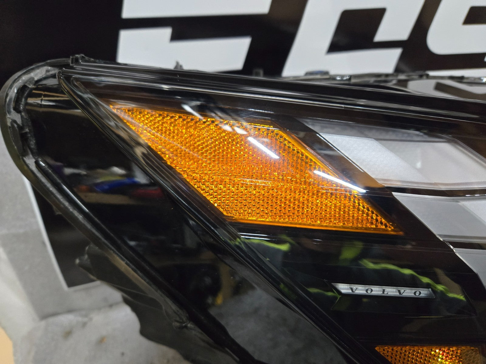 2025 VOLVO EX90 ULTRA RIGHT RH PASSENGER SIDE LED HEADLIGHT OEM 32450061