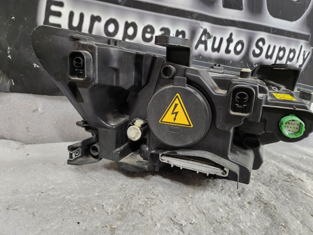 2017-2020 Maserati Levante Headlight Xenon HID LH Left Driver Side Non-AFS OEM