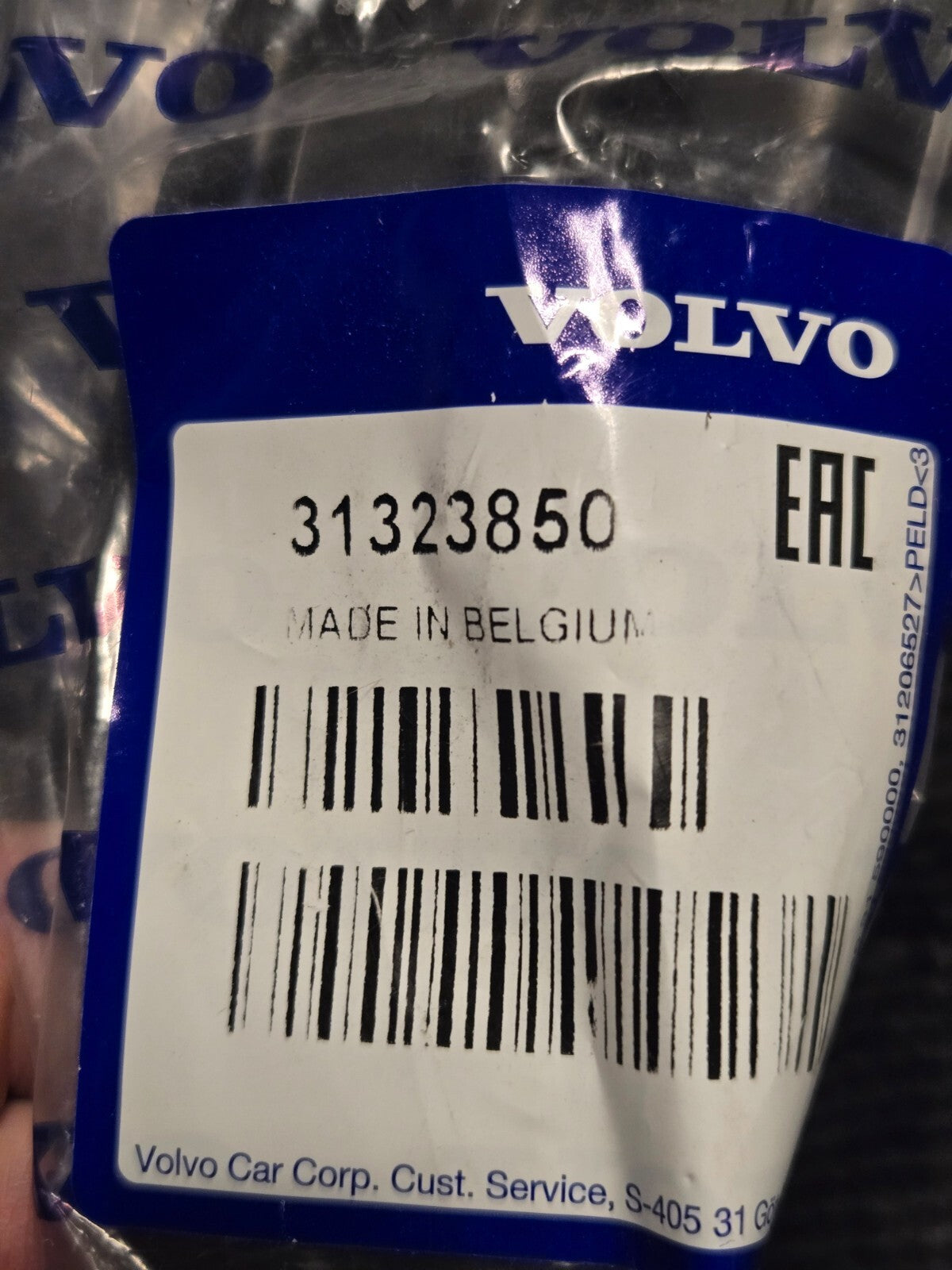 Genuine Volvo Outer Cover Insert 31323850 OEM