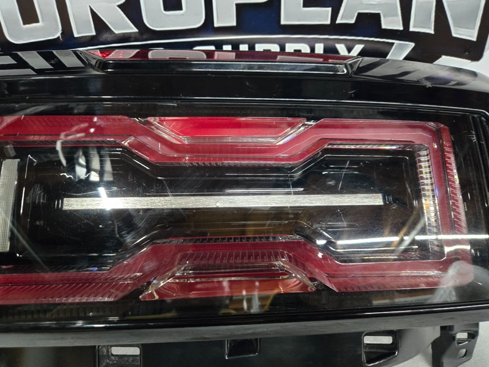 2024-2025 GMC Hummer EV SUV Left Driver LH LED Tail Light Tail Lamp OEM 85008693