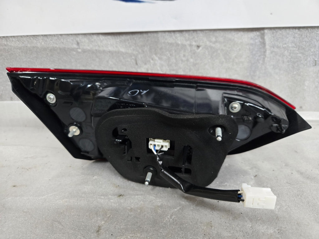 2021-2024 Toyota Camry LED Tail Light Right RH Passenger DECKLID MOUNTED OEM