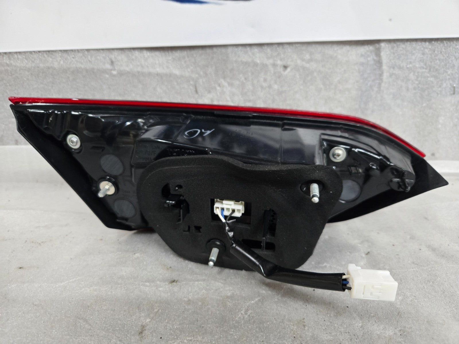 2021-2024 Toyota Camry LED Tail Light Right RH Passenger DECKLID MOUNTED OEM