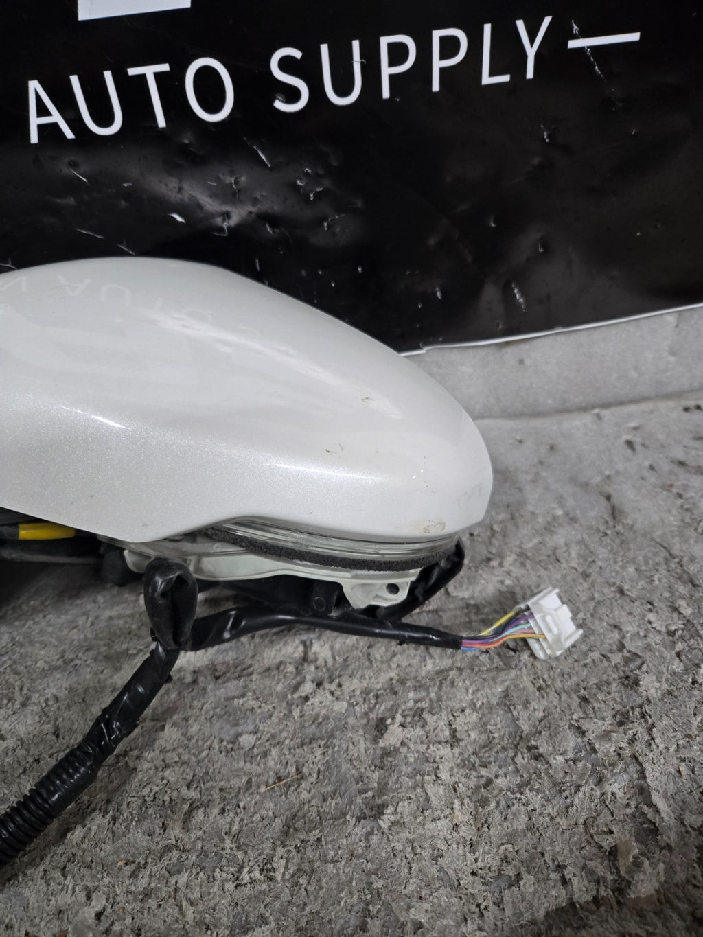 2023-2025 Honda CR-V Hybrid Left LH Driver Side Mirror OEM 76258-3A0-A12