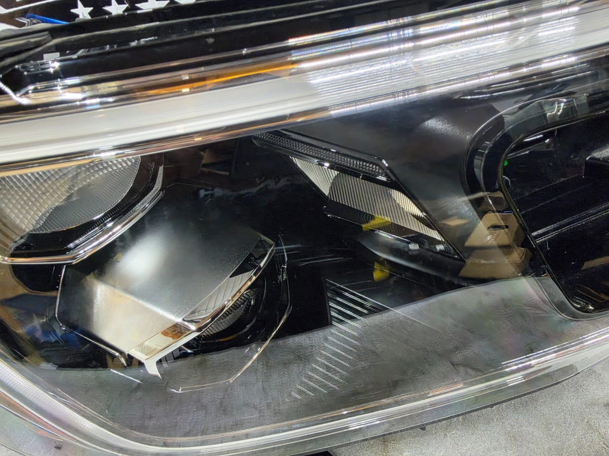 2024 - 2025 Volkswagen Atlas Right RH Base LED Headlight OEM Complete 3CN941082L