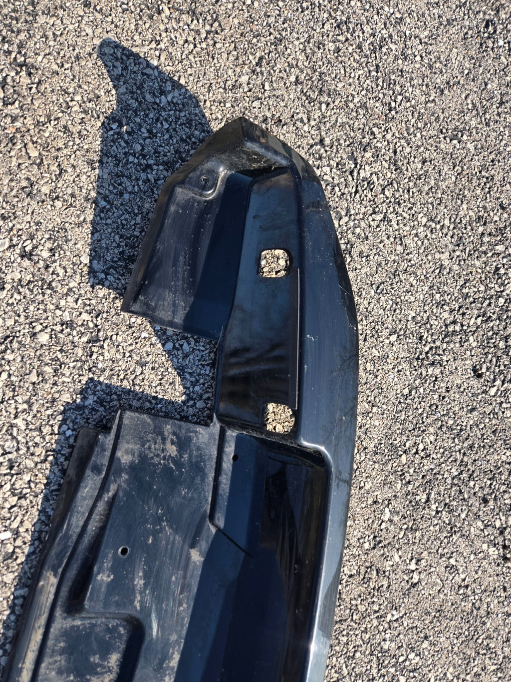 15-20 CHEVROLET SUBURBAN TAILGATE LIFTGATE ROOF SPOILER LOWER COVER OEM 22892618