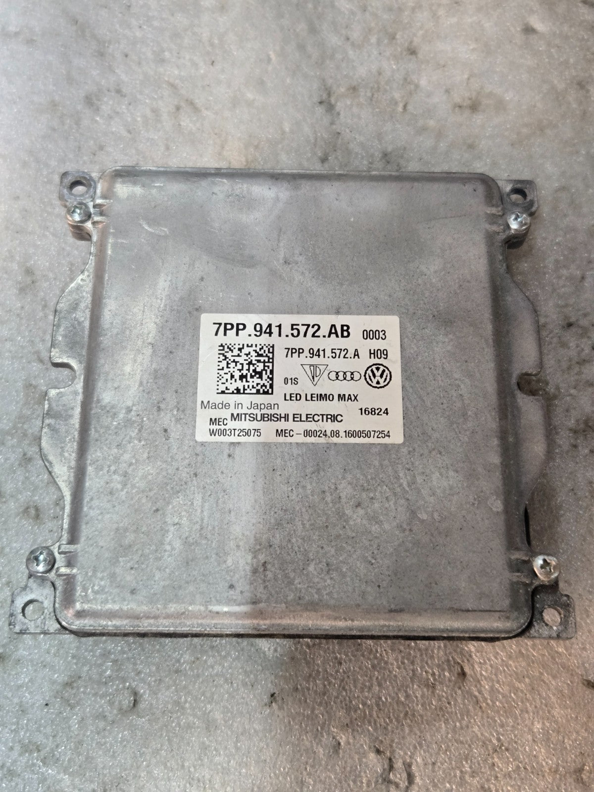 OEM Audi A4 Q3 Q7 Tiguan LED Control Unit Module 7PP941572AB OEM