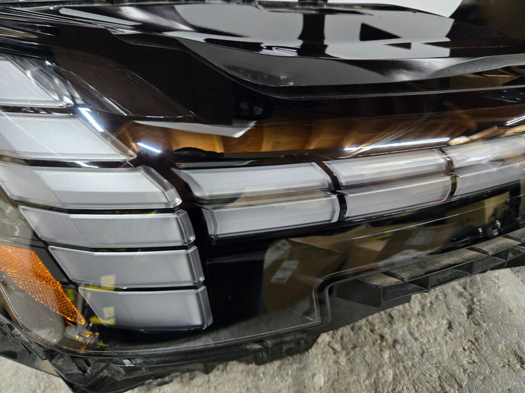 2025 VOLVO EX90 ULTRA RIGHT RH PASSENGER SIDE LED HEADLIGHT OEM 32450061