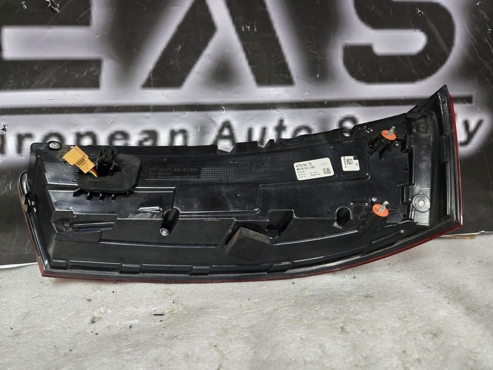 2016-2018 AUDI Q7 Left LH Drivers Side LED Tail Light Lamp Upper 4M0945093D OEM