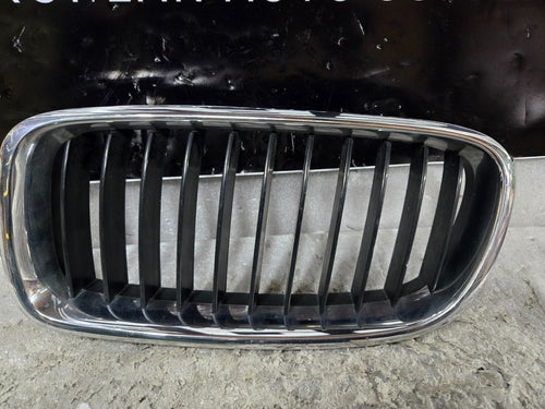 2012 - 2015 BMW 3 Series Front Kidney Grille Left + Right Side 5113-7255411 OEM