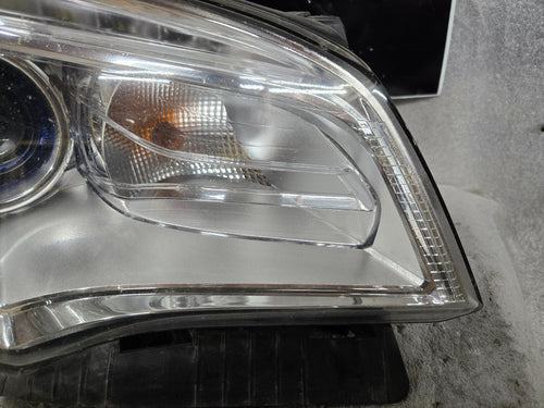 2013-2017 Buick Enclave Xenon HID Headlight NON-AFS Right Passenger Side OEM