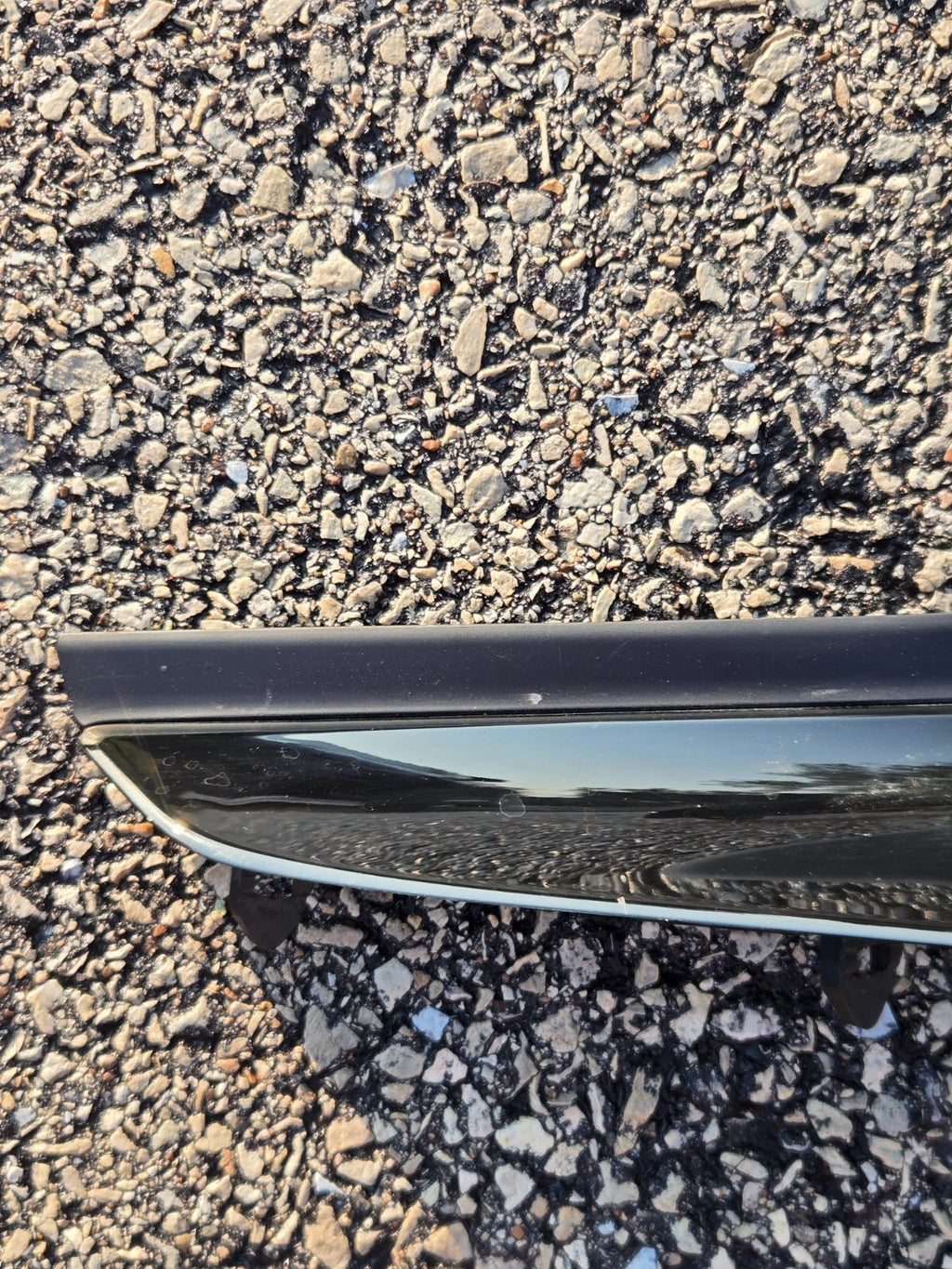2022-2025 Lexus NX250 NX350 NX450 Left LH Front Outer Moulding 53128-F6020 OEM