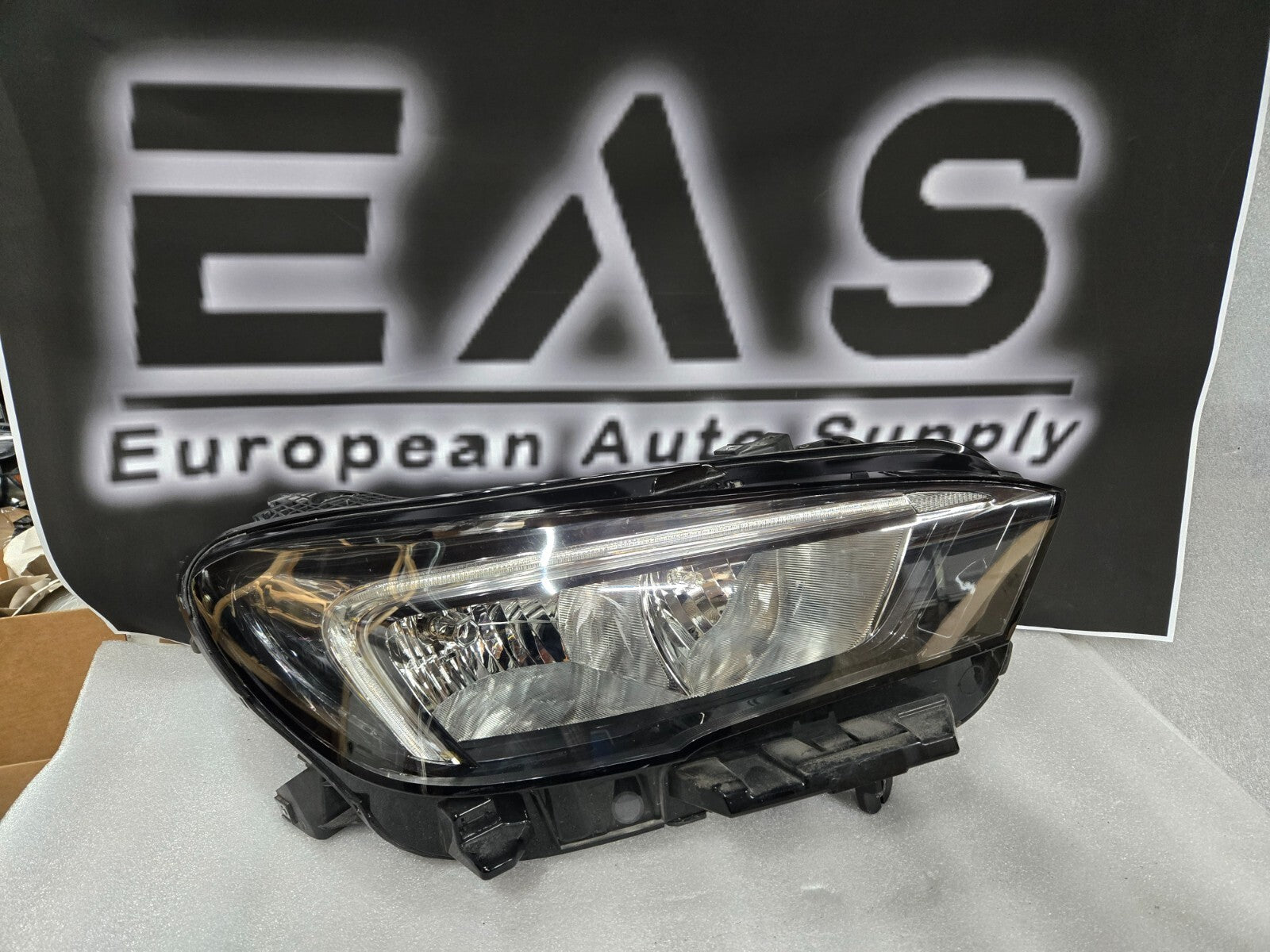 2020-2023 Buick Encore GX Halogen w/ LED Headlight Right Passenger OEM 42745768
