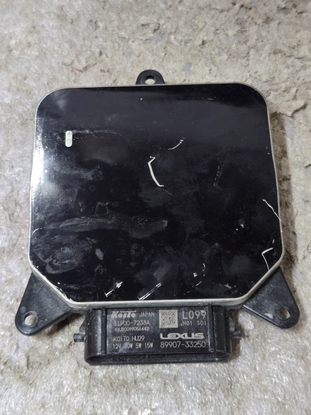 2022-24 Lexus ES300h ES350 Computer Module Light Control Unit LH 89907-33250 OEM