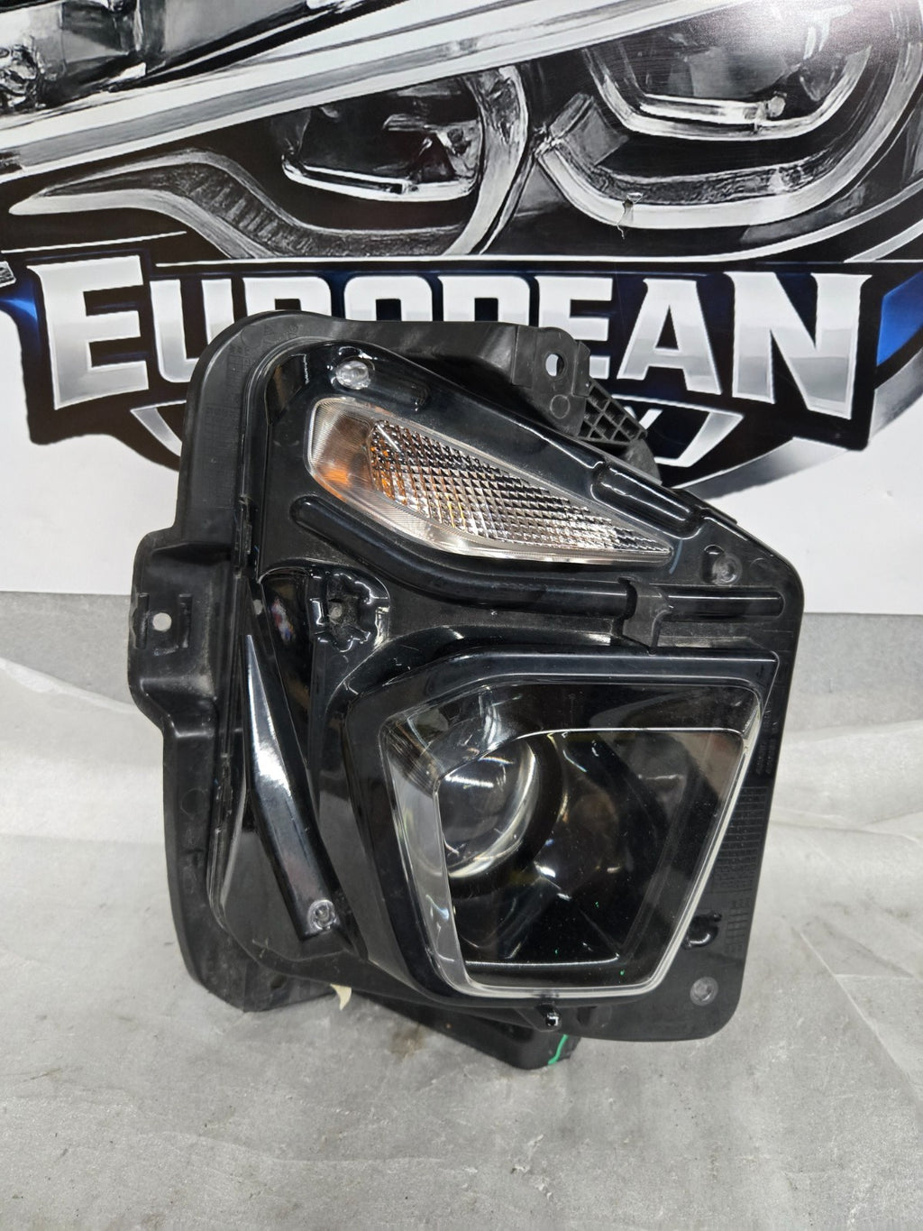 2019-2022 Chevy Blazer HID Xenon Headlight Left LH Driver OEM 84987046