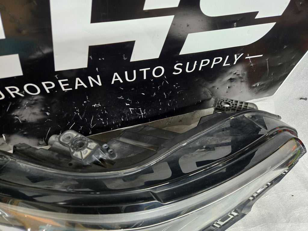 2019–2023 JEEP CHEROKEE RIGHT RH PASSENGER SIDE LED HEADLIGHT OEM P68275944AG