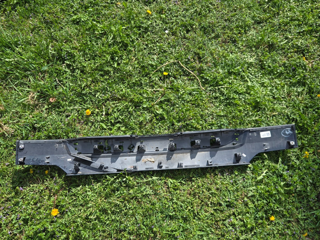 2021-2023 GMC Yukon XL Rear Tailgate Trim Molding Garnish Applique ANU36600 OEM
