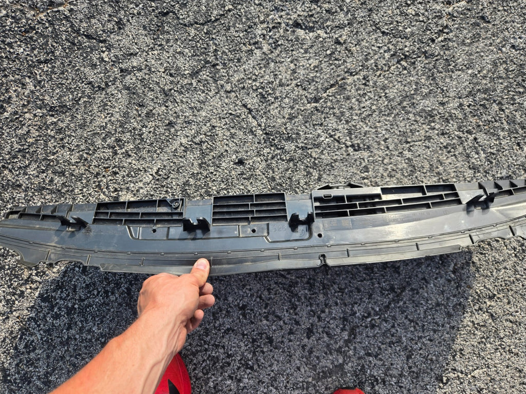 2022-25 BMW I4 G26 Front Lower Shutter Air Duct W/ Air Flap Control OEM 5A1E918