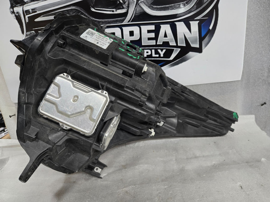 2017-2020 Cadillac XT5 OEM Right RH Passenger Side LED Headlight OEM 84826666