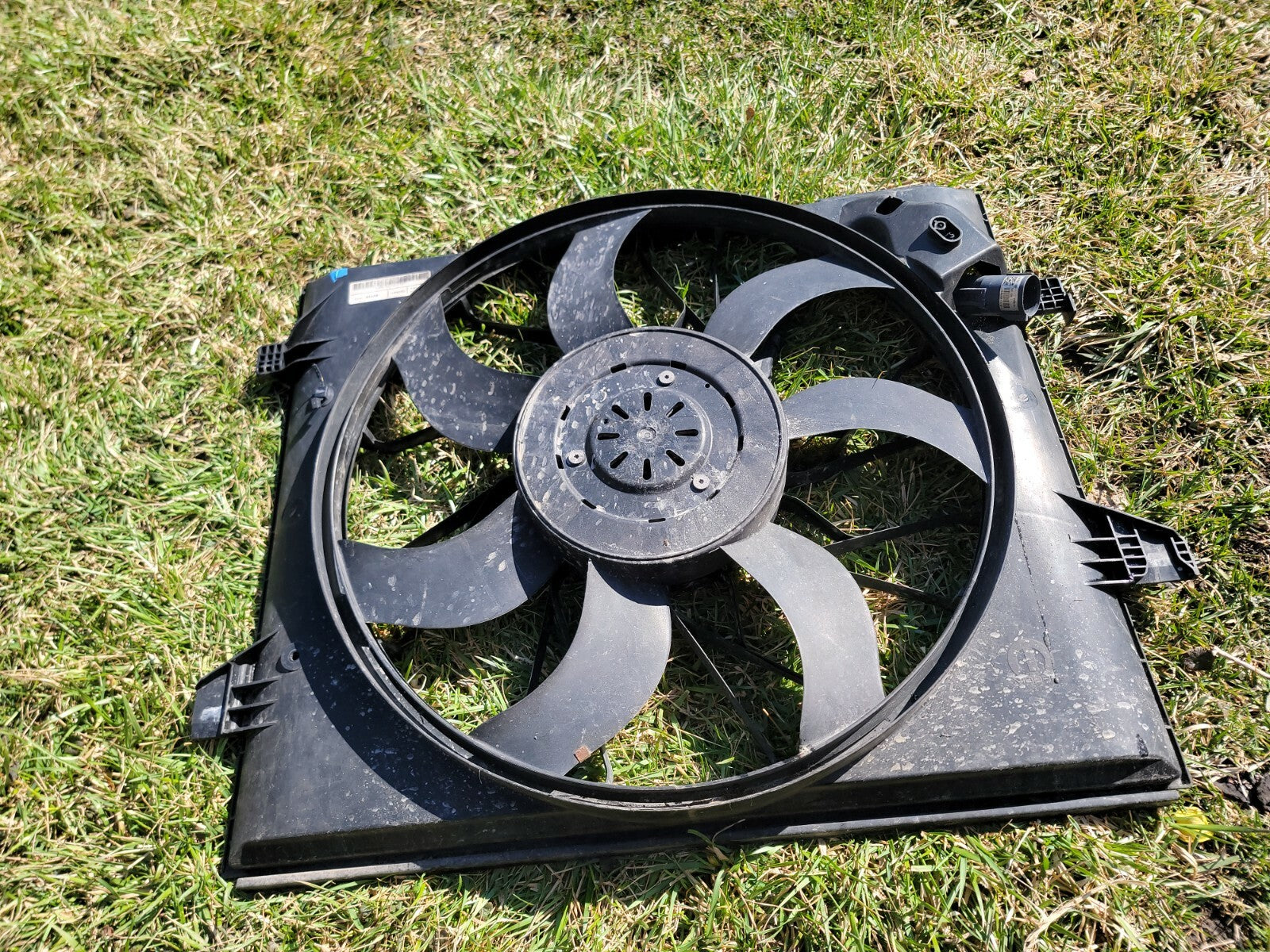 Jeep GRAND CHEROKEE IV WK2 Radiator Fan Motor Fan Fan Cooler 55038994AG