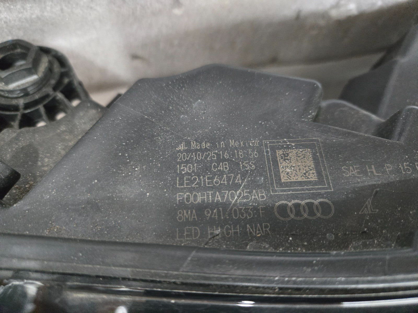 2025-2026 Audi Q5 SQ5 Left LH Driver Non-Matrix LED Headlight OEM 8MA941033F