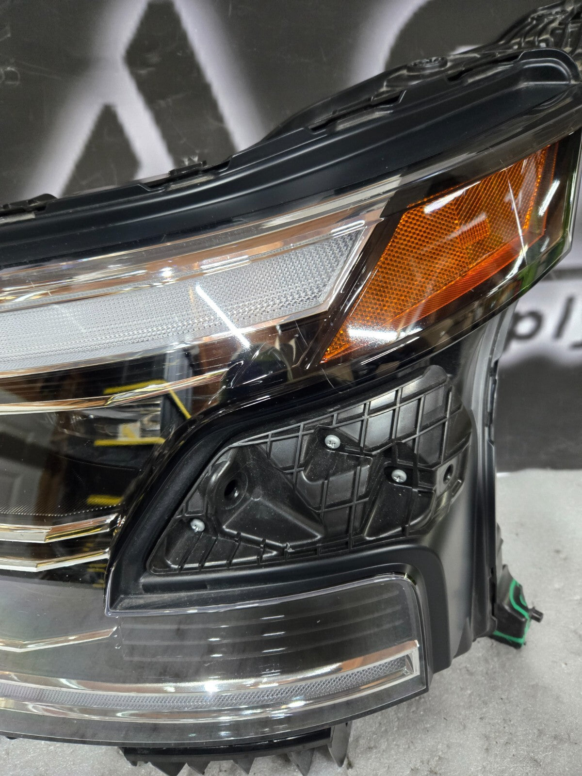 2021 2022 2023 2024 Nissan Armada Headlight LED LH Left Driver OEM 26060-6JL1A