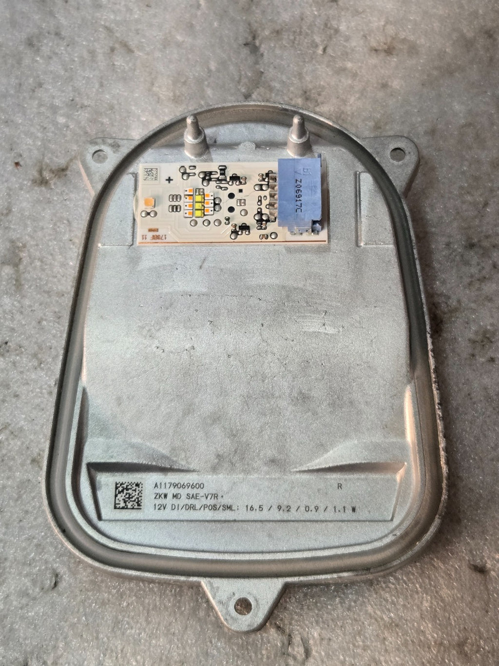 2016-2025 MERCEDES GLC DRL TURN SIGNAL LED MODULE BALLAST A1179069600 RH OEM