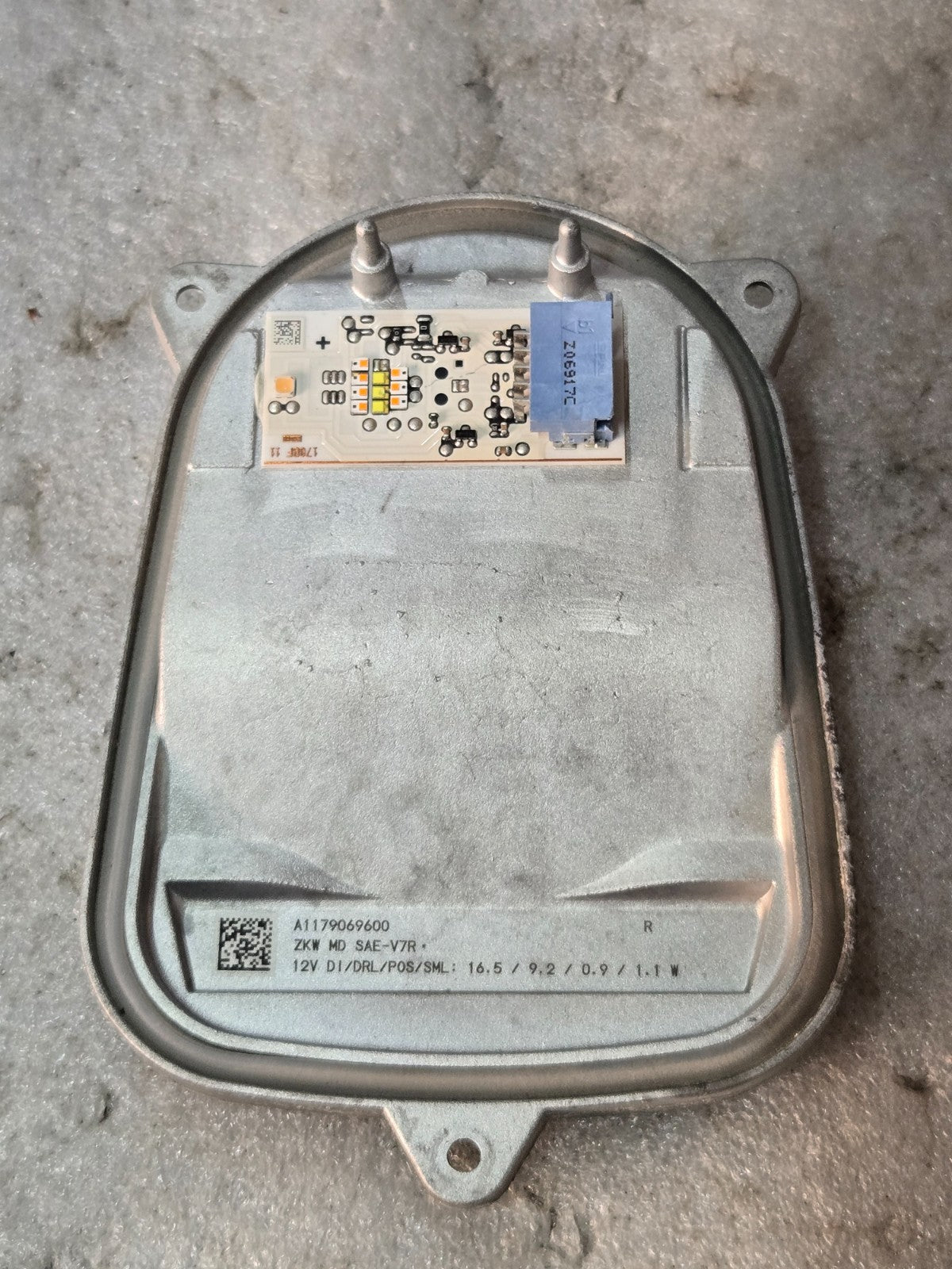 2016-2025 MERCEDES GLC DRL TURN SIGNAL LED MODULE BALLAST A1179069600 RH OEM