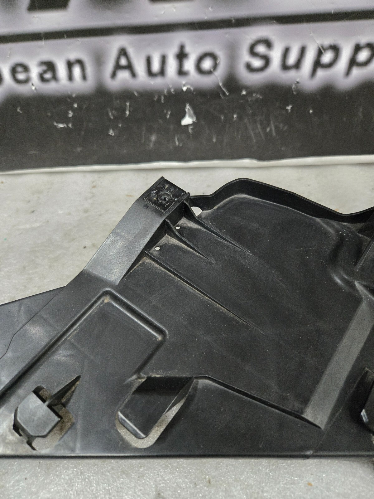 2014-2017 AUDI SQ5 8R - LEFT Headlight Mount Bracket 8R0941453A OEM