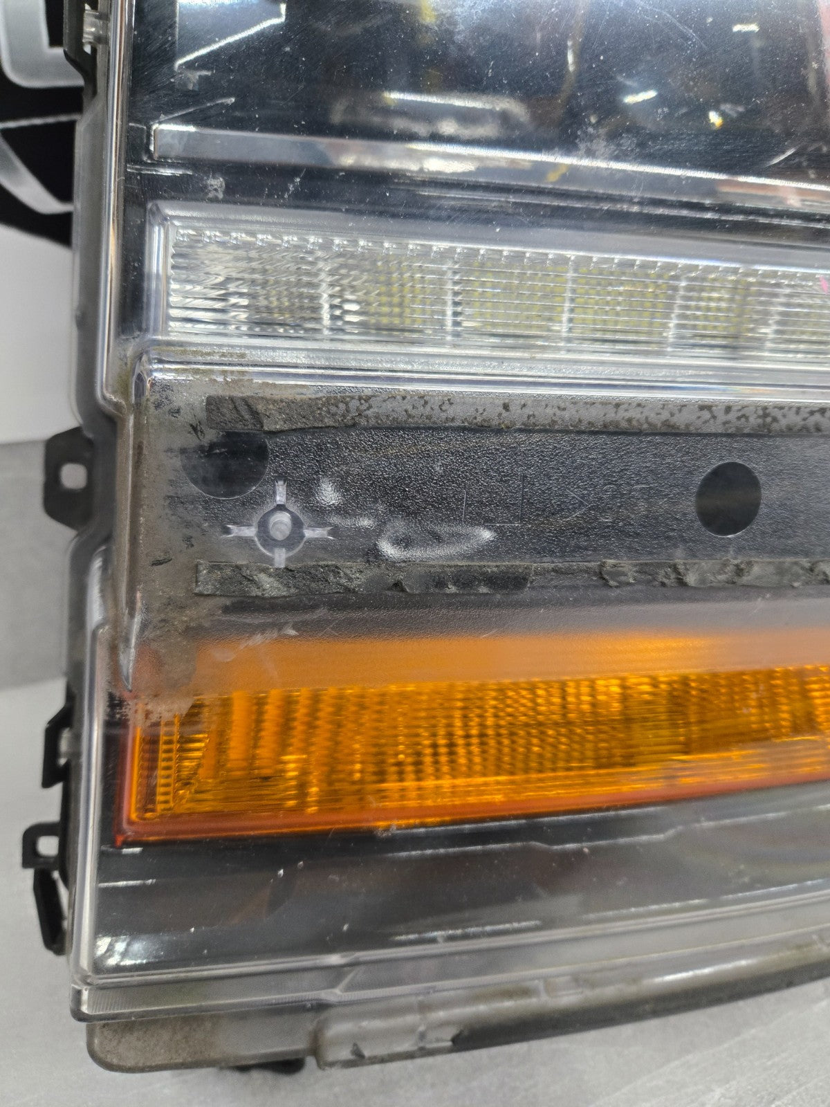 2016-2018 Chevrolet Silverado 1500 Left LH Driver Side Xenon HID Headlight OEM