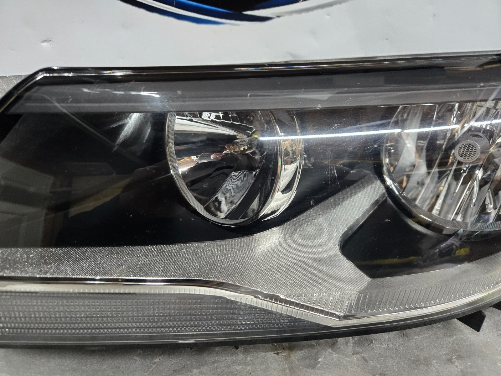 2012-2018 Volkswagen Tiguan Left LH Driver Side Halogen Headlight 5N0941005 OEM