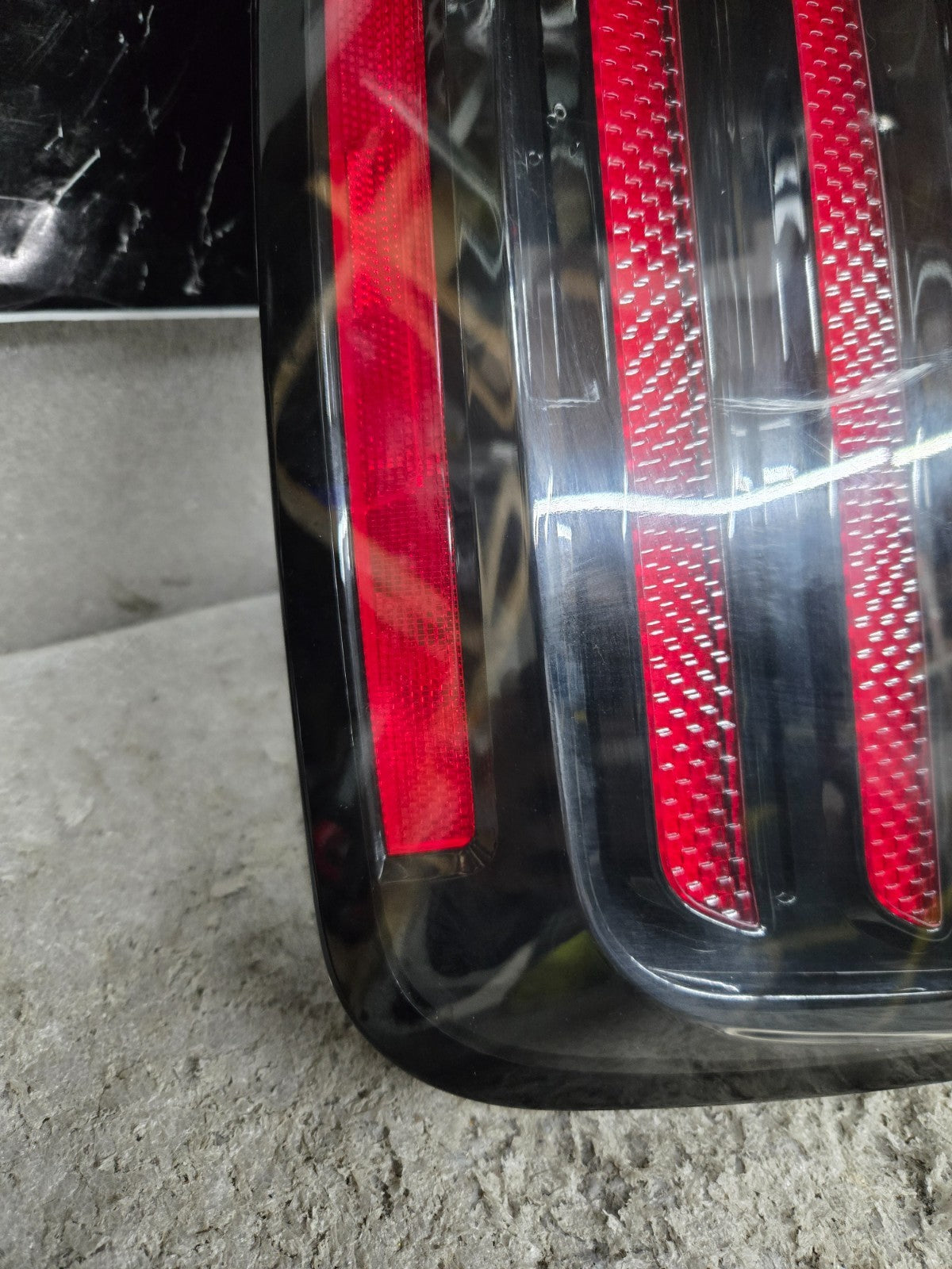 2023-2024 Kia Telluride Left LH Driver Side LED Tail Light Black Trim OEM