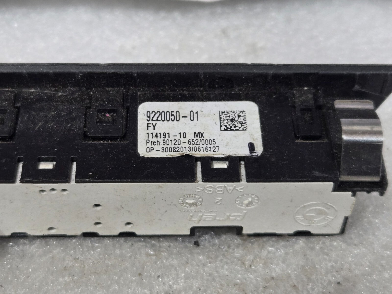 2012-2019 BMW 640I HEADS UP DISPLAY HUD CONTROL SWITCH PANEL BLACK 9220050 OEM