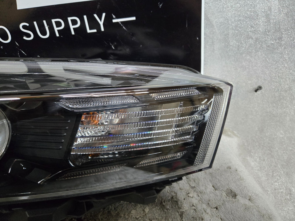 2022-2024 KIA FORTE RIGHT RH PASSENGER SIDE HEADLIGHT OEM W/ LED DRL 92102M7600