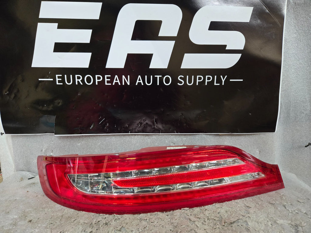 2018-2020 LINCOLN MKC REAR LEFT TAILGATE TAILLIGHT TAIL LIGHT LAMP OEM 80569CA