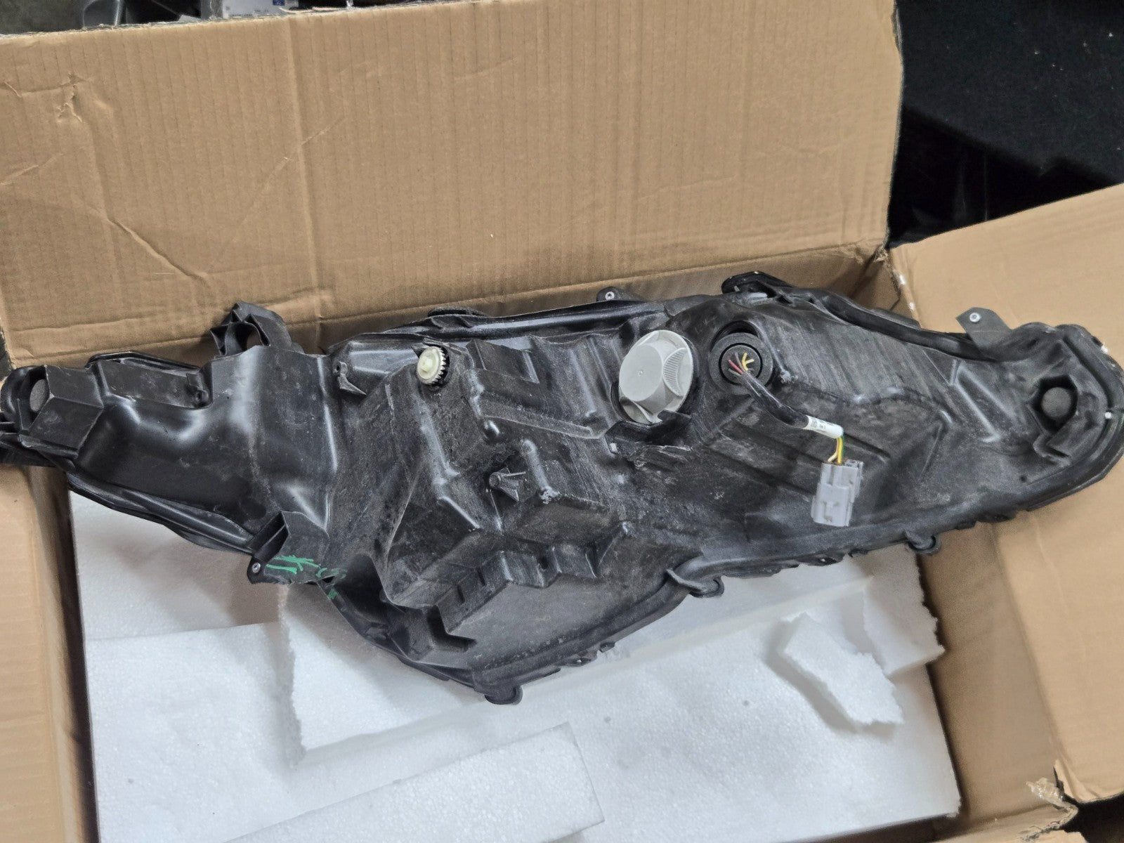 2018-2023 Toyota Camry XSE LED Headlight Left LH Driver OEM *Black Trim