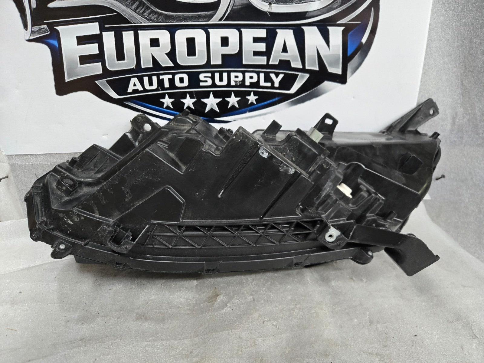 2023-2025 Honda CRV Headlight Right RH Passenger Side LED Headlight OEM *Chrome