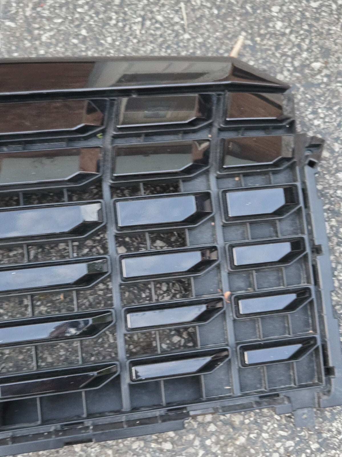 2023 2024 HYUNDAI PALISADE GRILLE OEM FRONT CENTER GRILL W/O CAMERA 86599-S8CB0