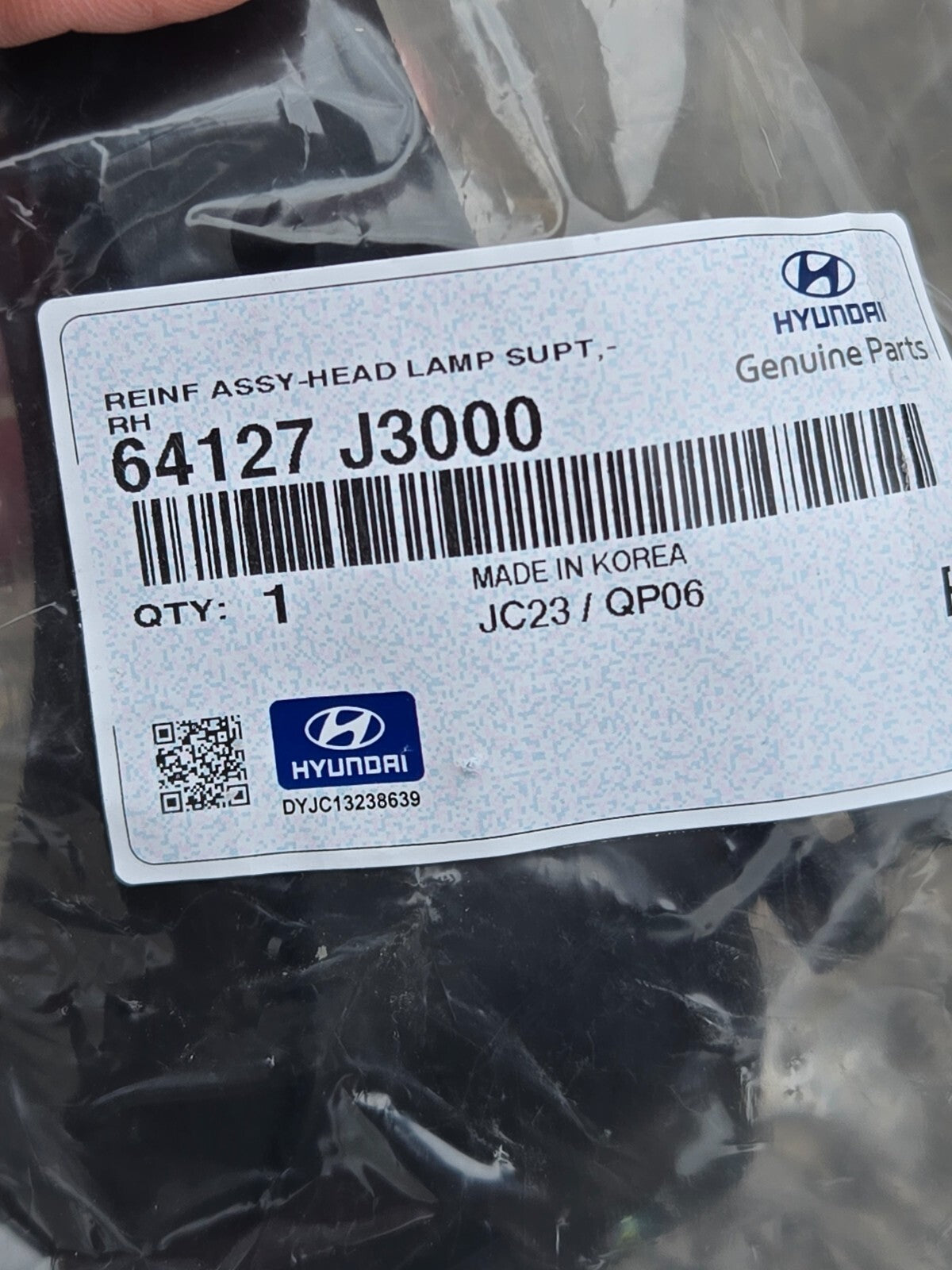 2019-2022 Hyundai 64127-J3000 Reinforcement Assembly-Head Lamp Support RH NEW