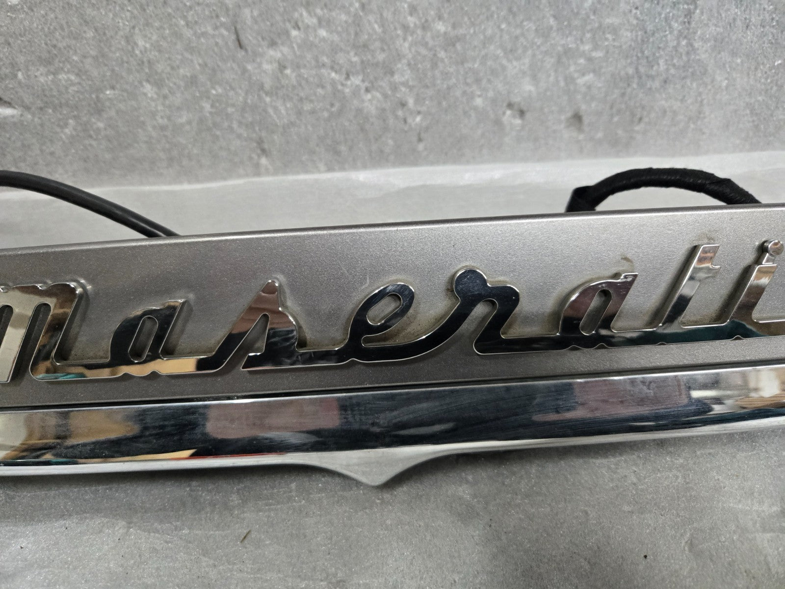 2014-2017 Maserati Ghibli Trunk Deck Lid Cover w/Camera 670010759 OEM 178269